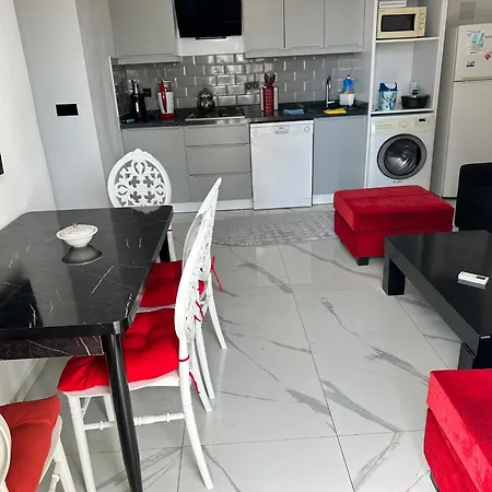 Havuzlu Luex Appartement *